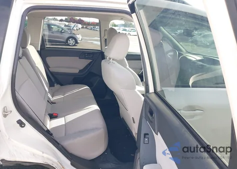 2015 Subaru Forester 2.5I Premium z USA, uszkodzony, nr VIN JF2SJADC9FH452539